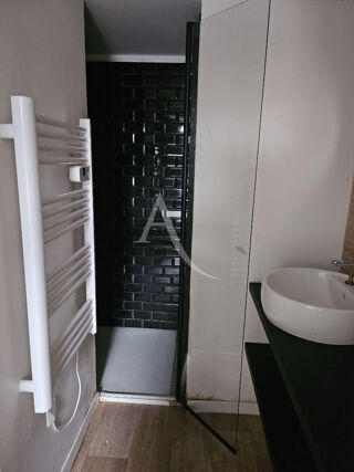  Appartement à louer 2 pièces 36 m²