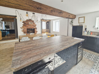  Maison  vendre 8 pices 189 m