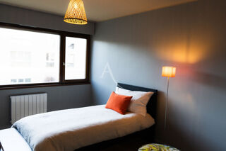  Appartement à louer 5 pièces 108 m²