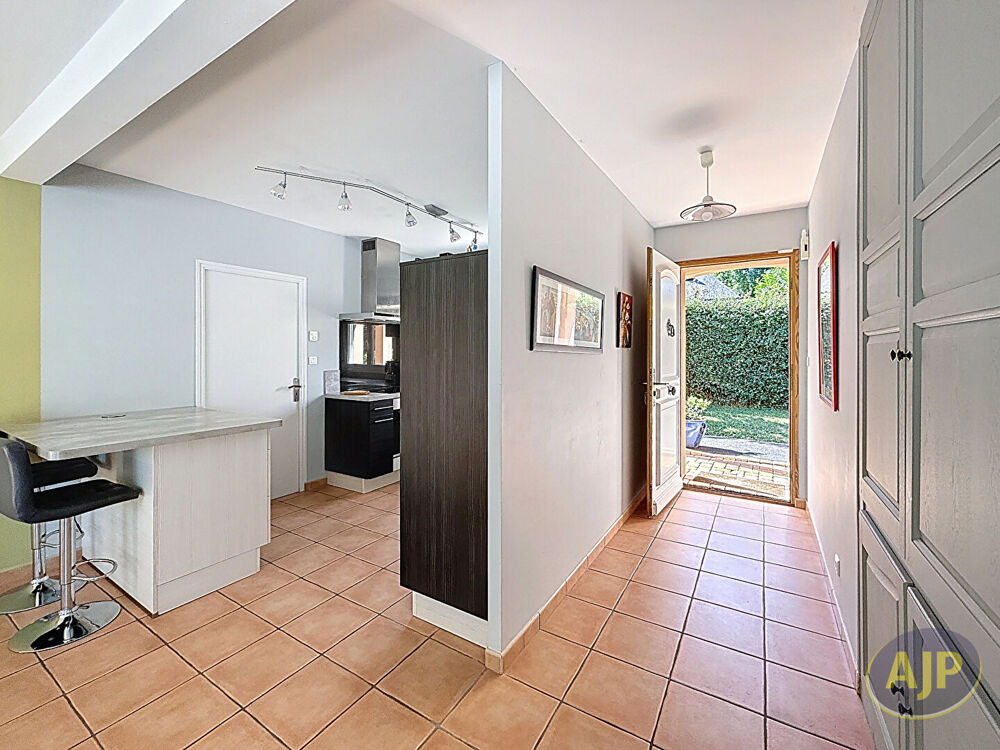 Maison Joue Sur Erdre 6 chambres 135 m2