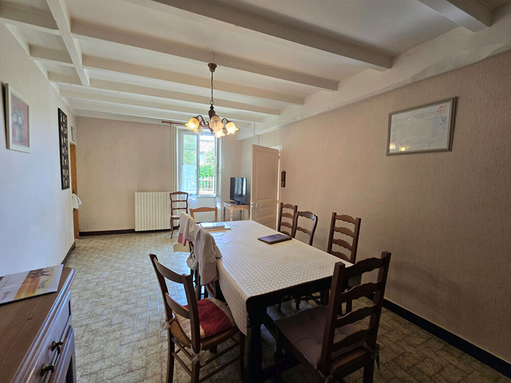 Vente Maison Deux maisons de village avec dépendances Lozay