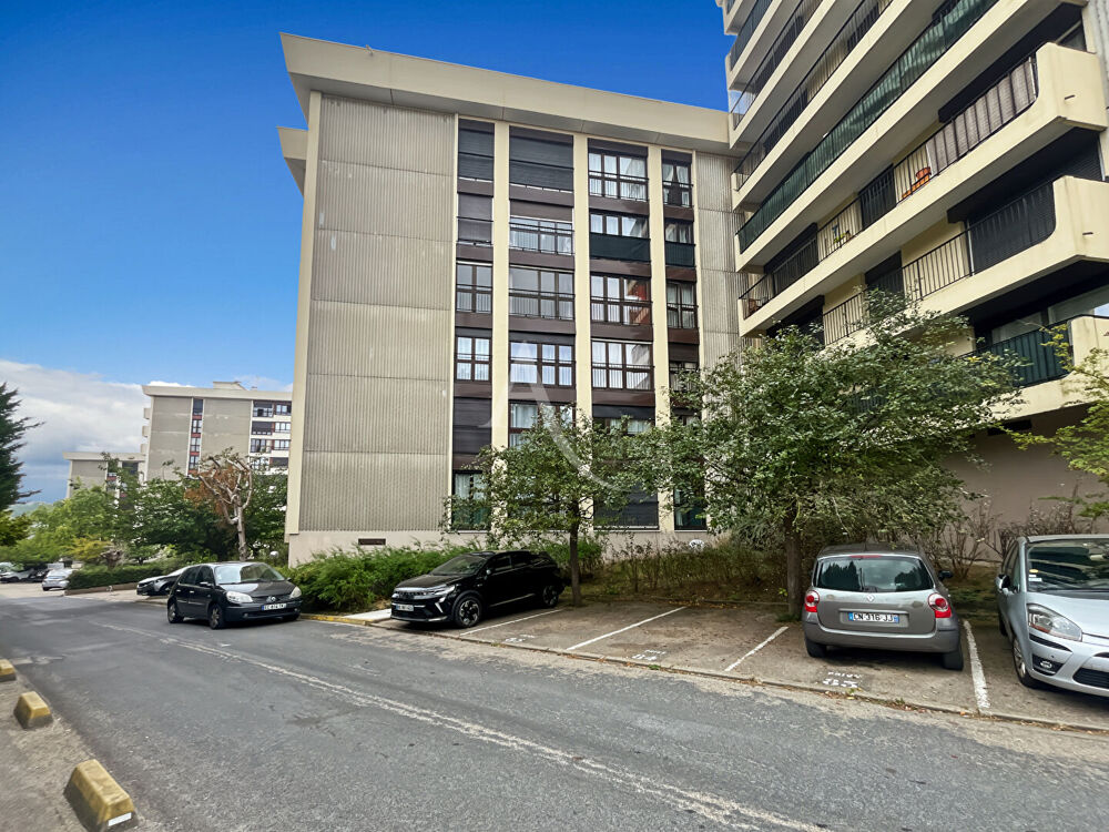 Vente Appartement Appartement 78 m² avec balcon, 3 chambres aux Mureaux Les mureaux
