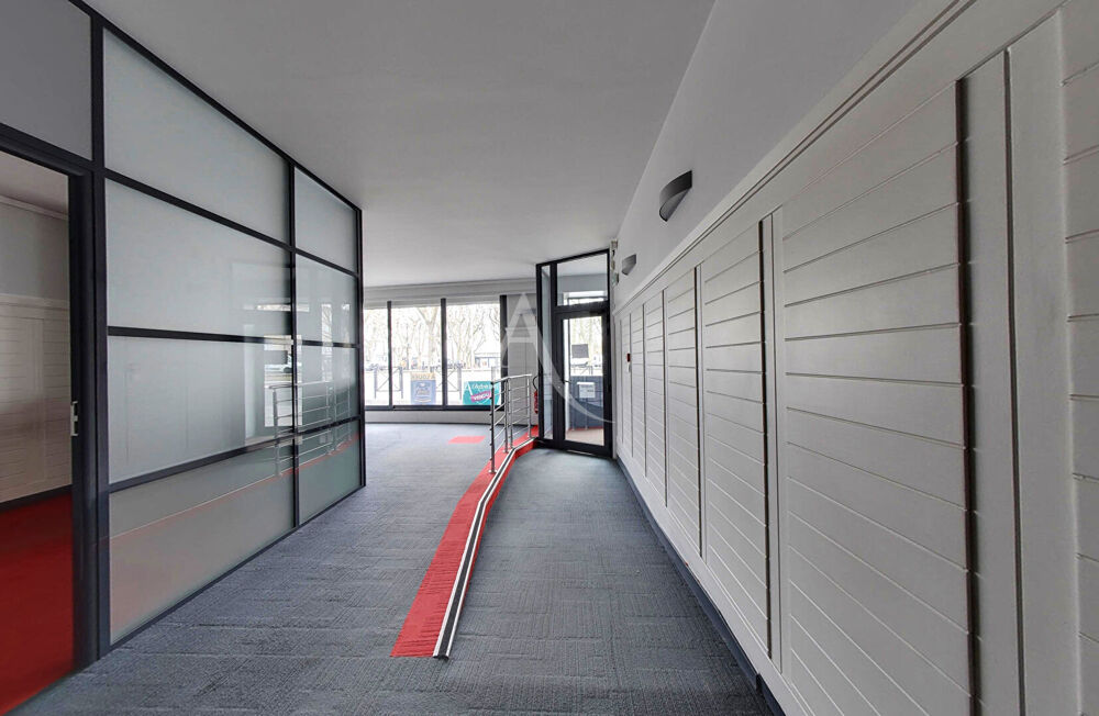   Bureaux Macon 15 pièce(s) , 270 m² Macon