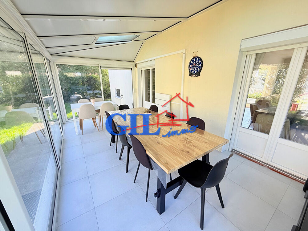 VERT SAINT DENIS - MAISON INDIVIDUELLE D'UNE SUPERFICIE TOTALE DE 122m² (Habitables 106m² + Véranda 16m²)