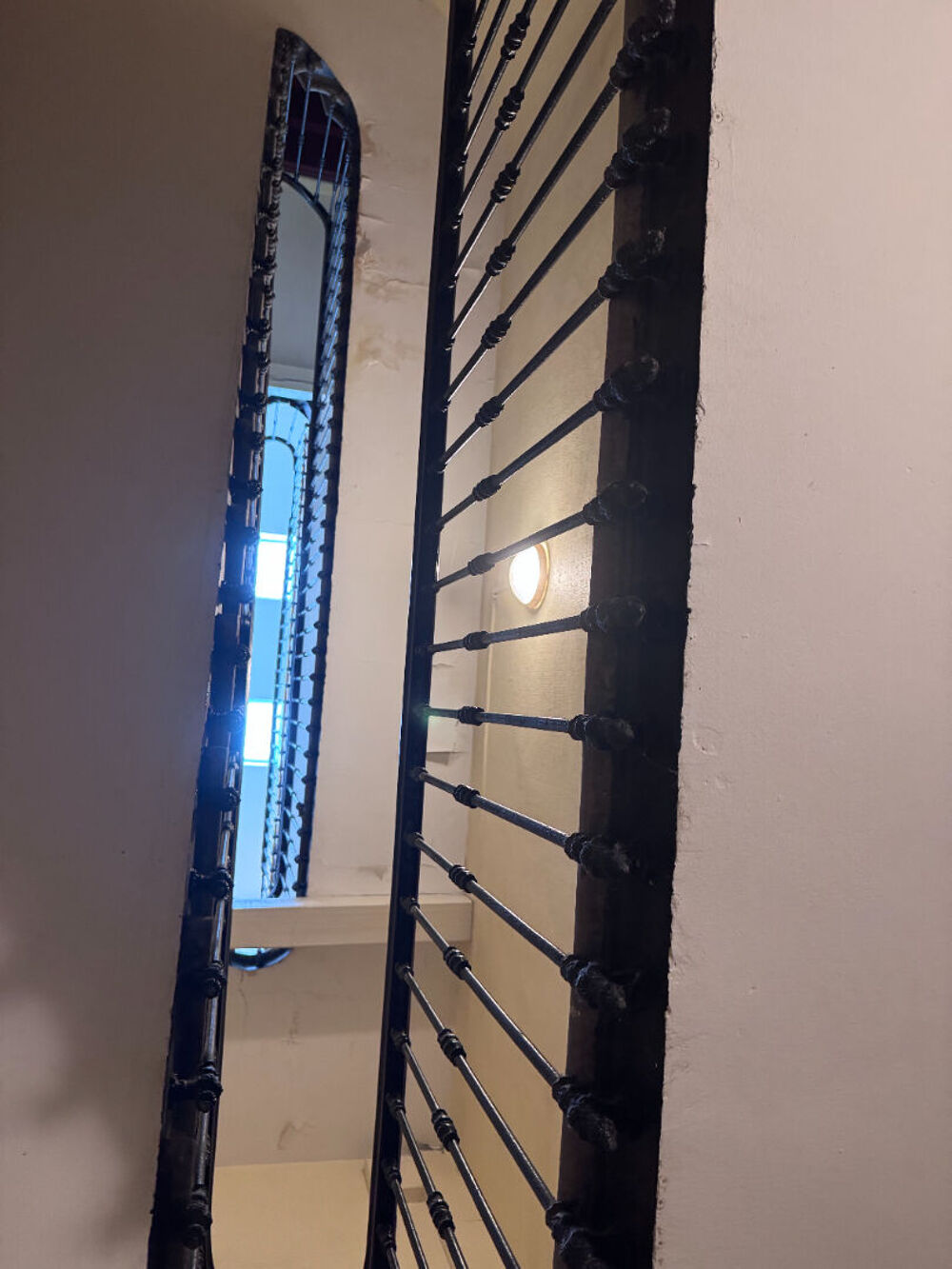 Coup de coeur assuré pour ce charmant refuge sous les toits de 48 m2!