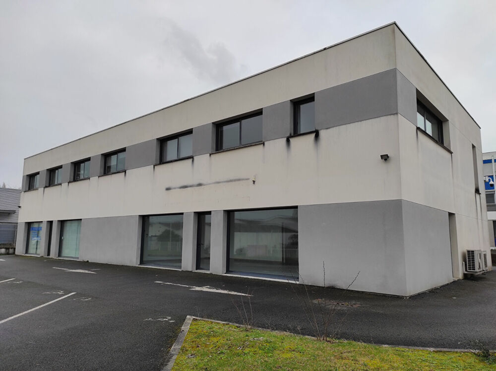   ARTIGUES. IMMEUBLE COMPLET DE 564 m² LIBRE Artigues pres bordeaux