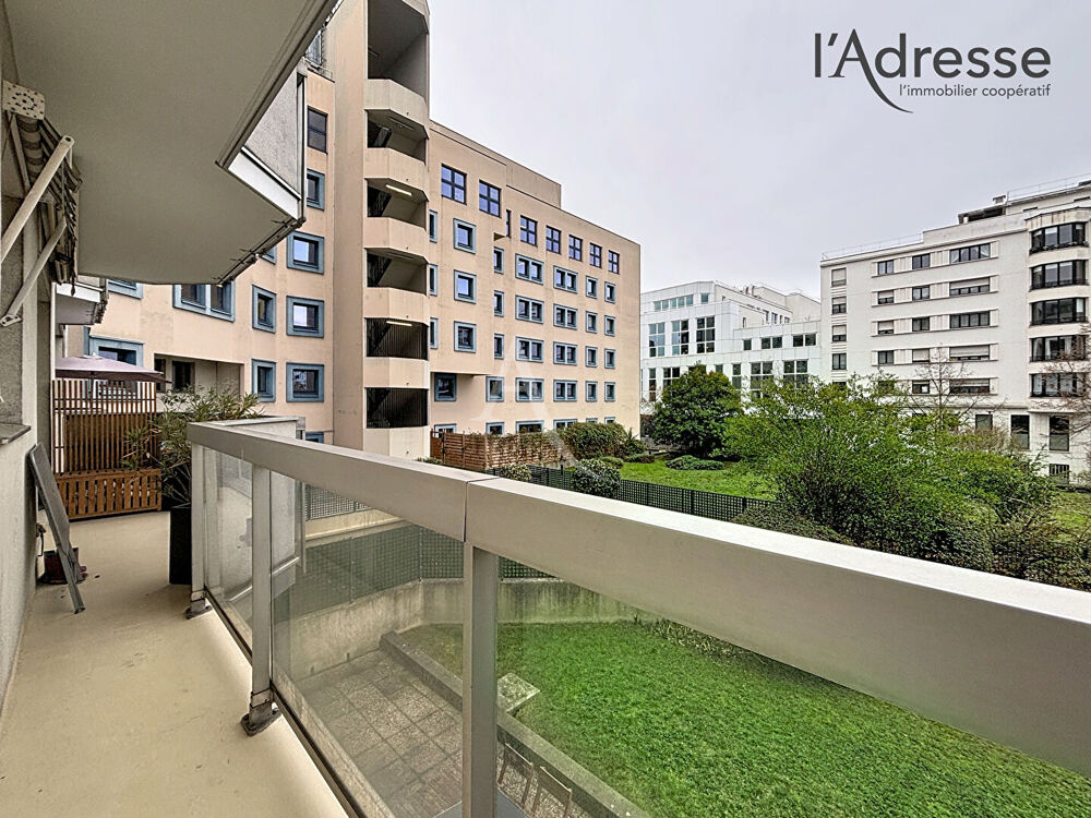 Vente Appartement L'Adresse Immobilier - Élégant 3 pièces lumineux de 67 m² - Cave - Parking en sus Suresnes