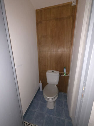  Appartement à louer 1 pièce 32 m²