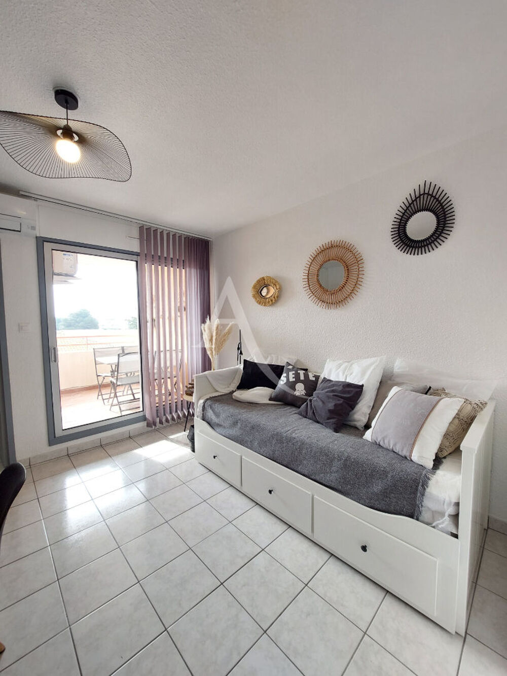 Location Appartement STUDIO CABINE MEUBLE - LOCATION ETUDIANTE- SEPTEMBRE - JUIN Sete