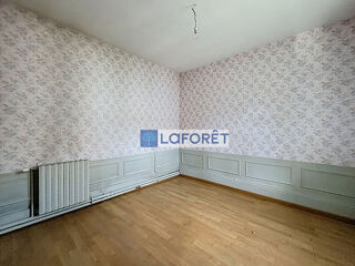  Villa � vendre 15 + pi�ces 402 m�