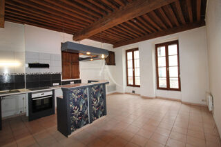  Appartement à louer 3 pièces 65 m²