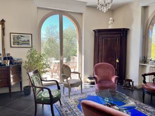  Maison � vendre 9 pi�ces 300 m�