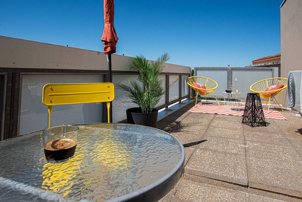 Appartement Istres type1 bis 38.54 m2 et 16 m2 terrasse sud