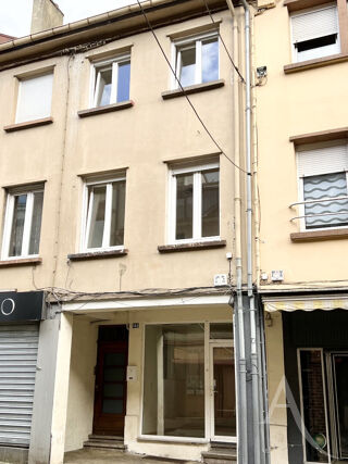  Immeuble à vendre 7 pièces 185 m²