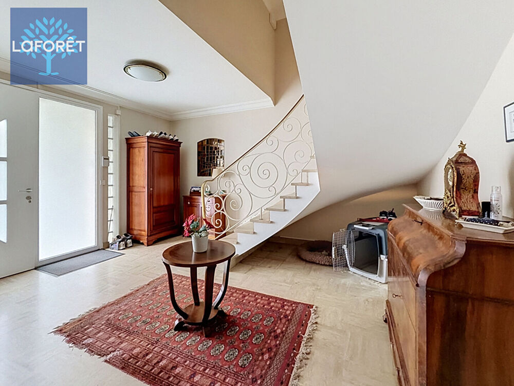 Nantes Boulevard des Poilus, Maison 6 pièces de 180 m² avec jardin, double garage et véranda