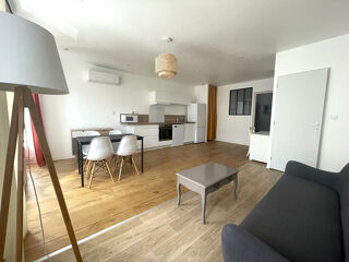  Appartement à louer 2 pièces 59 m²