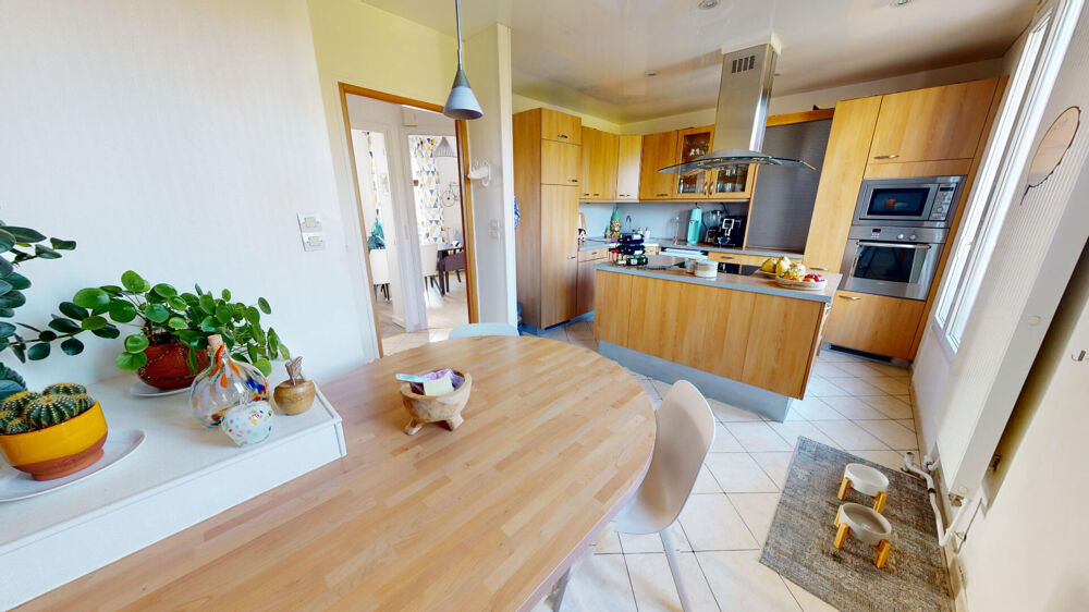 Location Maison UNE MAISON DE FAMILLE AU CALME, COMME À LA CAMPAGNE ,  JARDIN & CLIMATISATION RÉVERSIBLE Villemomble