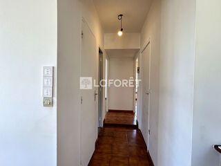  Appartement à louer 3 pièces 61 m²