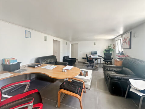 &Agrave; louer - Local commercial 55,12 m&sup2; &agrave; Sainte-Genevi&egrave;ve-des-Bois 890 91700 Sainte genevieve des bois