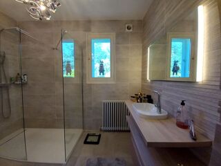  Maison � vendre 9 pi�ces 234 m�