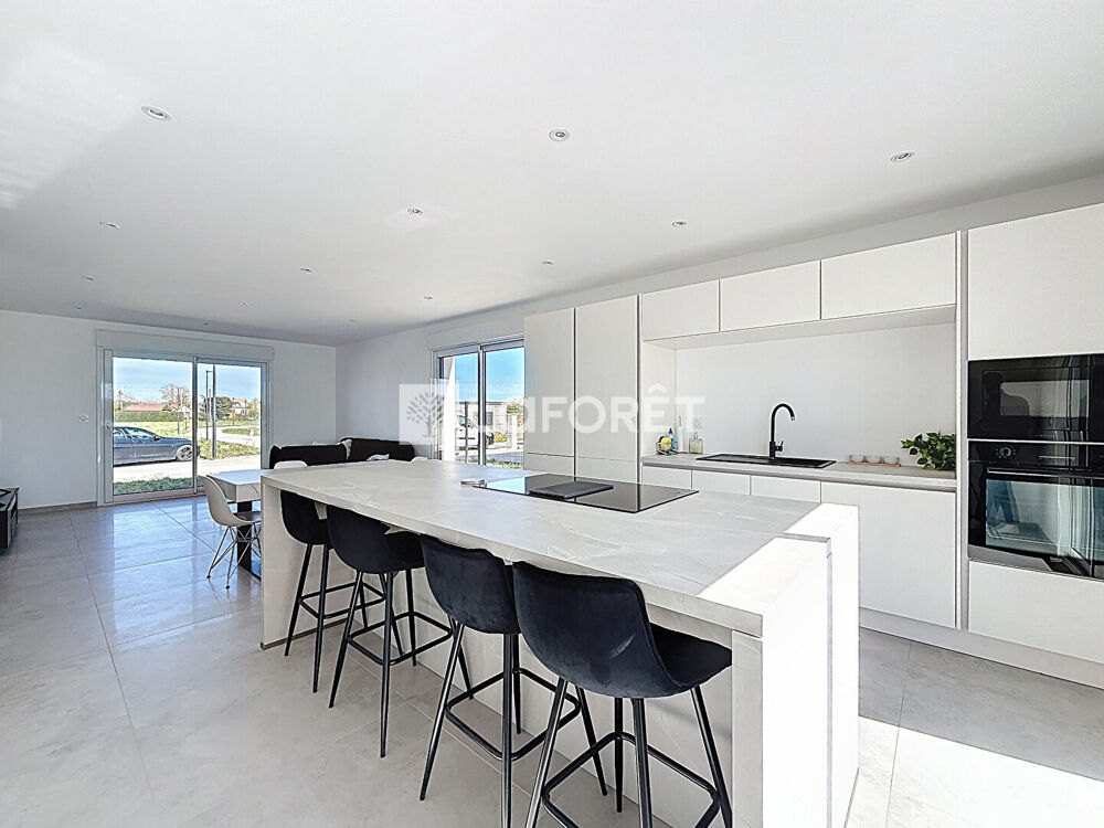 Maison Neufchateau 4 pièce(s) 116.01 m2