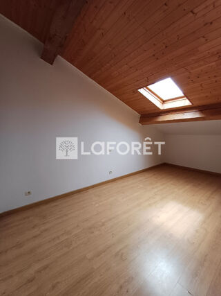  Appartement à louer 2 pièces 35 m²