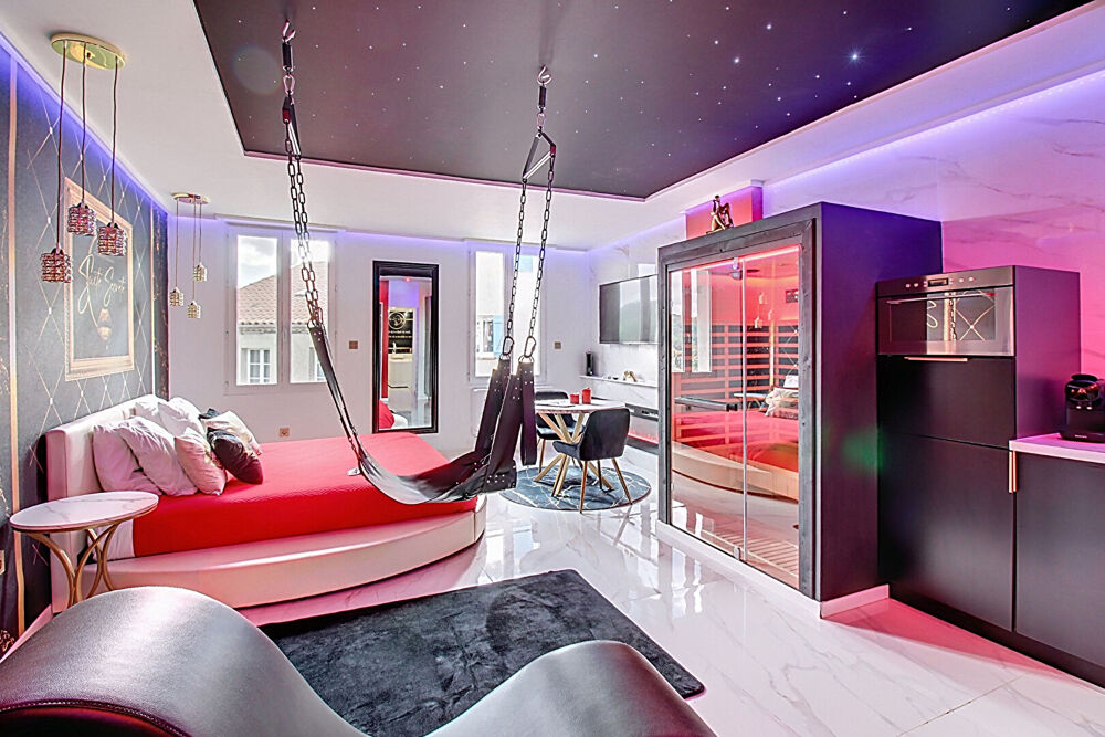 À VENDRE à CALLAS - Love room de 40 m²