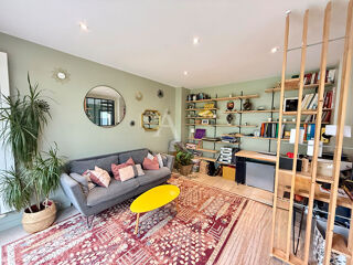  Maison  vendre 8 pices 1 m