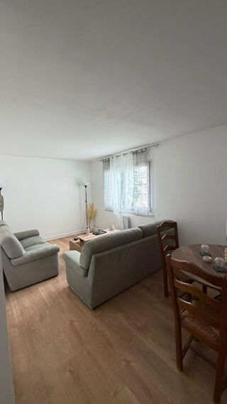  Appartement à louer 2 pièces 46 m²