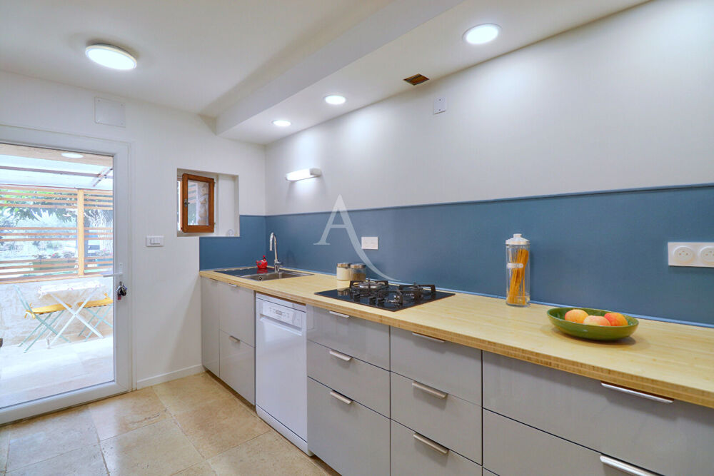 Vente Maison VILLA LUMINEUSE AU CALME AVEC TERRASSE DEPENDANCE GARAGE JARDIN ARBORE PUIT Oraison
