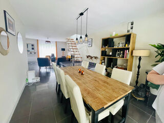  Maison  vendre 7 pices 161 m