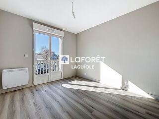  Appartement à louer 3 pièces 71 m²