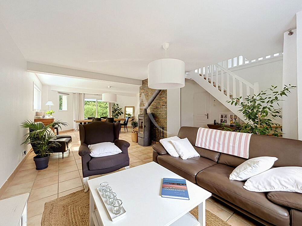 Vente Maison Pruillé : Maison de 155 m² parfaitement entretenue dans un quartier calme Pruille