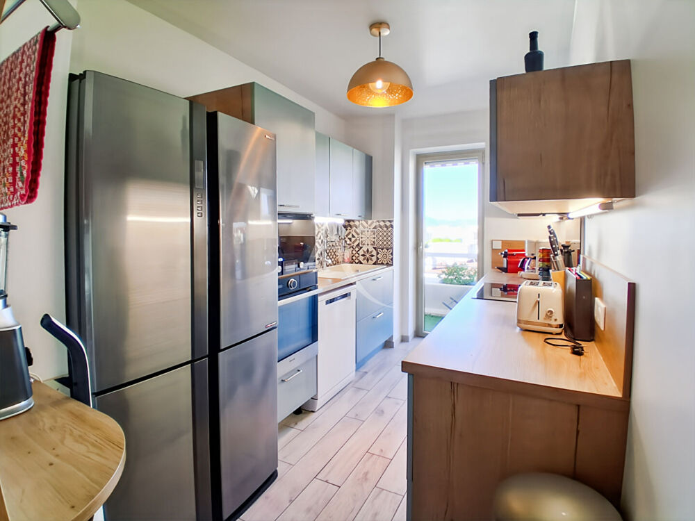 Location Appartement Cannes, Basse-Californie, Appartement de 2 pièces de 59.88 m2 avec terrasse, cave, parking Cannes