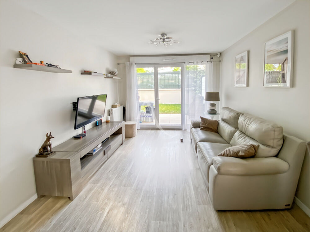 Appartement Jouy Le Moutier 3 pièce(s)