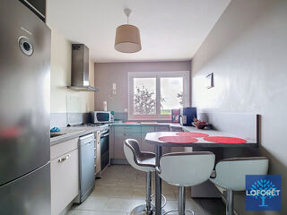  Appartement à louer 2 pièces 67 m²