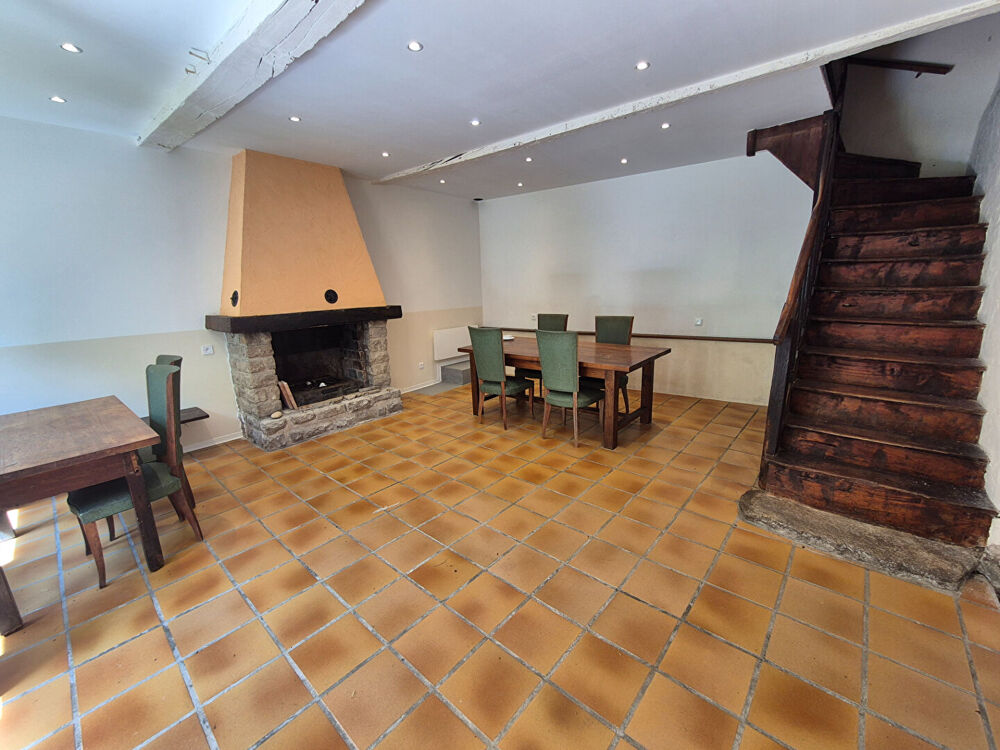 Vente Maison Maison Vallée de la barguillère 7 pièce(s) 150 m2 avec jardin de 996 m² Ganac