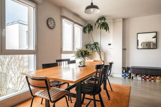  Appartement à louer 3 pièces 83 m²
