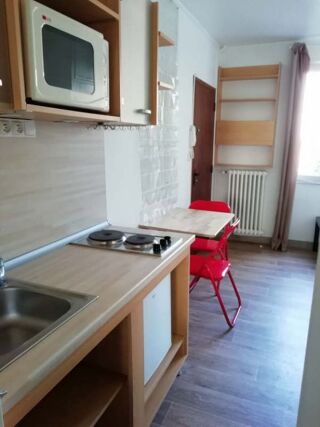  Appartement � louer 1 pi�ce 14 m�