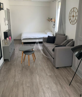  Appartement à louer 1 pièce 30 m²