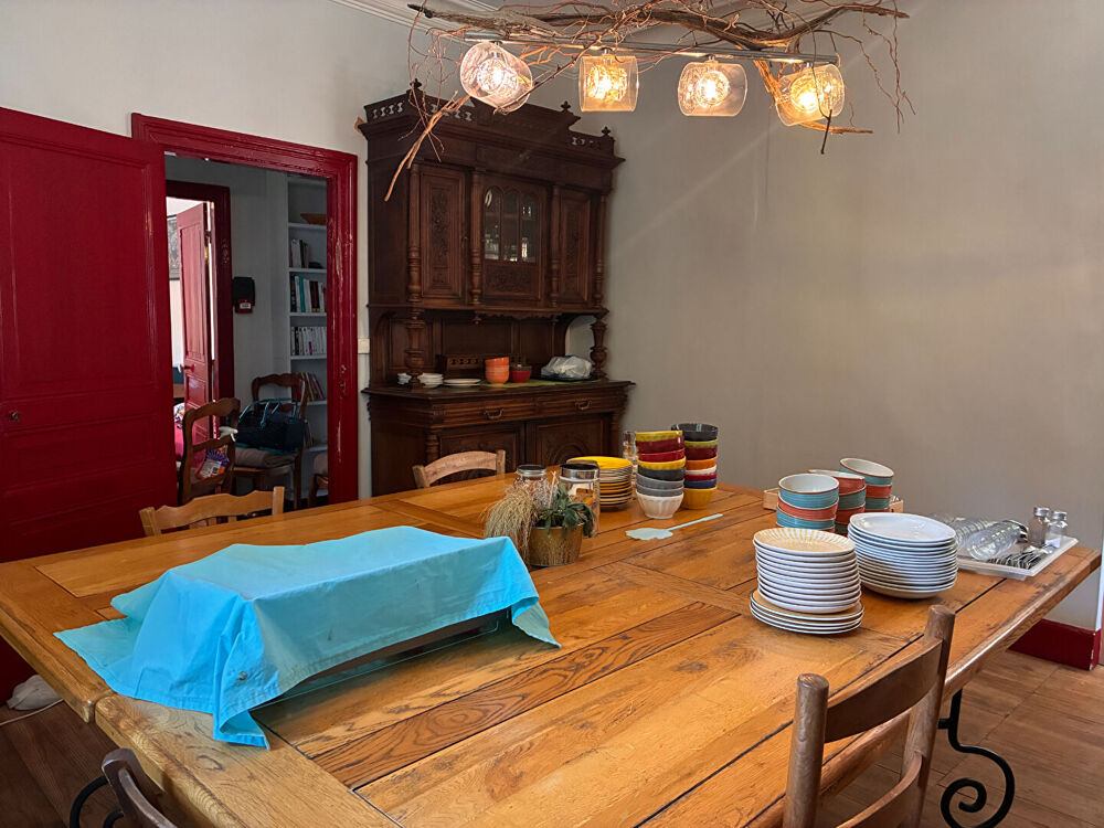 Vente Maison Maison de Maître 240 m2 Coeur de Figeac et Gîte d'étape (Chemins de Compostelle) Figeac