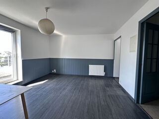  Appartement à louer 2 pièces 33 m²