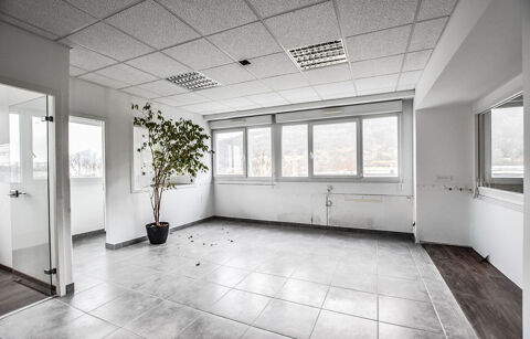Local commercial Besan&ccedil;on 82 m2 140000 25000 Besan�on