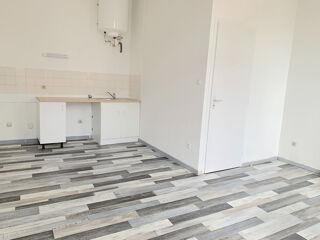  Appartement à louer 1 pièce 23 m²