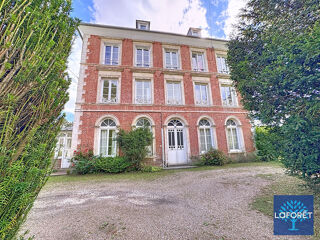 Immeuble  vendre 10 pices 265 m