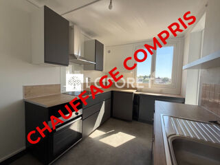  Appartement à louer 4 pièces 74 m²