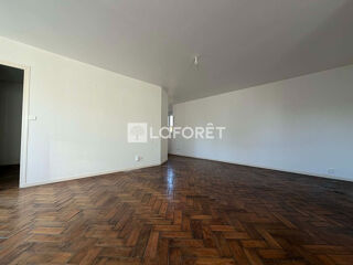  Appartement à louer 2 pièces 56 m²