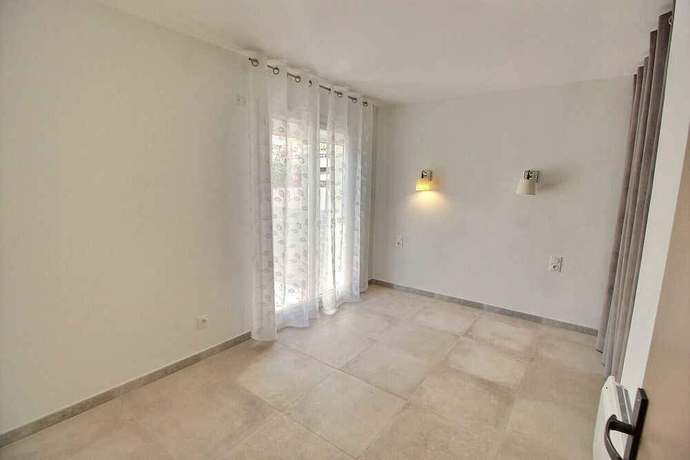 Location Appartement A LOUER  APPARTEMENT DE TYPE T3 EN REZ DE JARDIN AVEC GARAGE Perpignan