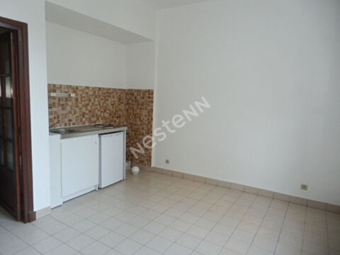   Studio à louer en plein centre de Loches Appartement - 1 pièce(s) - 18 m²