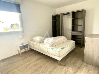  Appartement à louer 2 pièces 42 m²